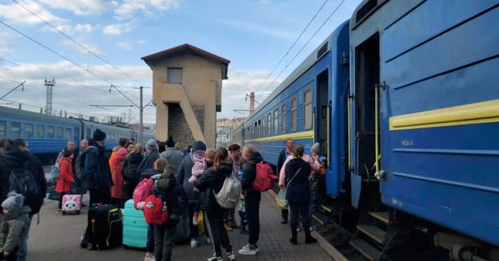 russia-damaged-sumy-regions-railway-infrastructure-4-trains-delayed