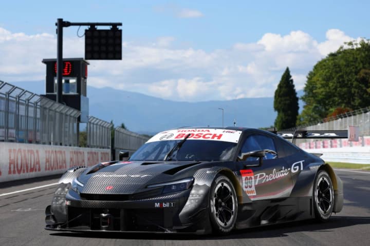 honda-brings-back-legendary-prelude-model-to-super-gt-racing