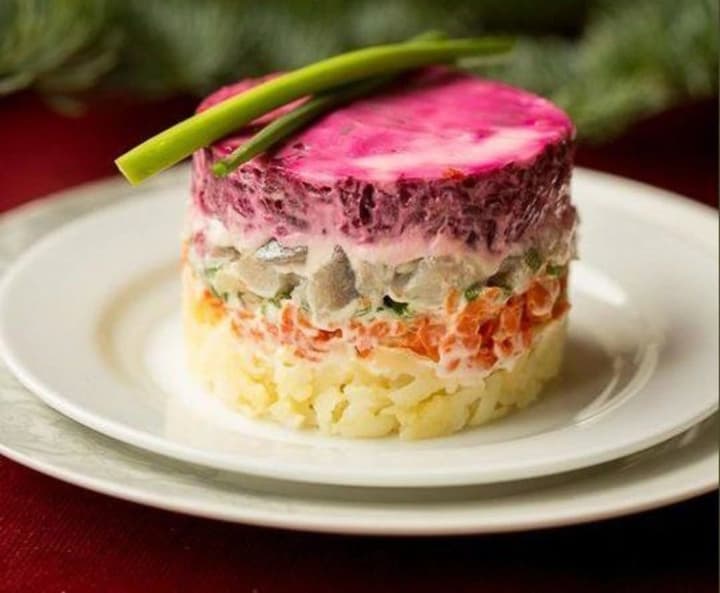 den-seldi-pyat-appetitnikh-ribnikh-blyud