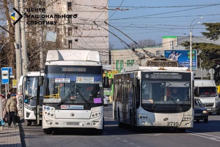 occupying-authorities-in-crimea-reduce-public-transport-routes-due-to-fuel-shortage-cns