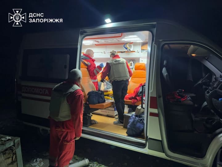 combined-russian-attack-on-zaporizhzhia-one-person-killed-16-year-old-girl-among-the-injured