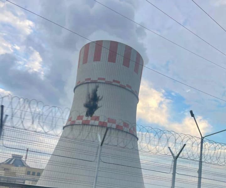 bespilotnik-atakoval-novovoronezhskuyu-aes-v-rossii-yest-popadanie-v-gradirnyu