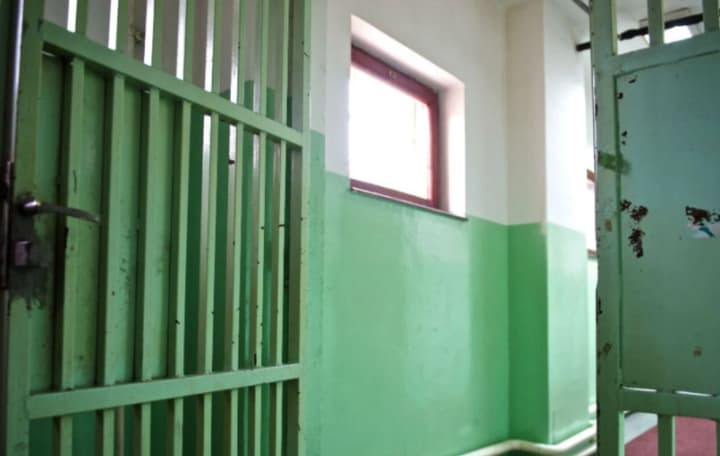 u-dvokh-viaznytsiakh-nepovnolitnikh-tryvalyi-chas-trymaly-v-odynochkakh-ombudsman-zvernuvsia-do-miniustu