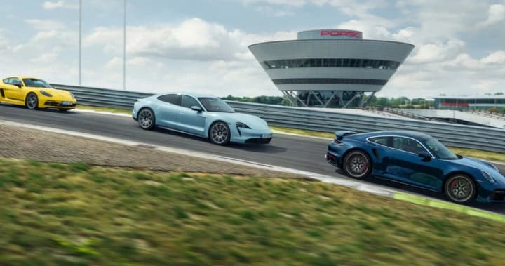 prodazhi-avtomobilei-porsche-v-kitae-i-severnoi-amerike-rezko-upali-v-2025-godu