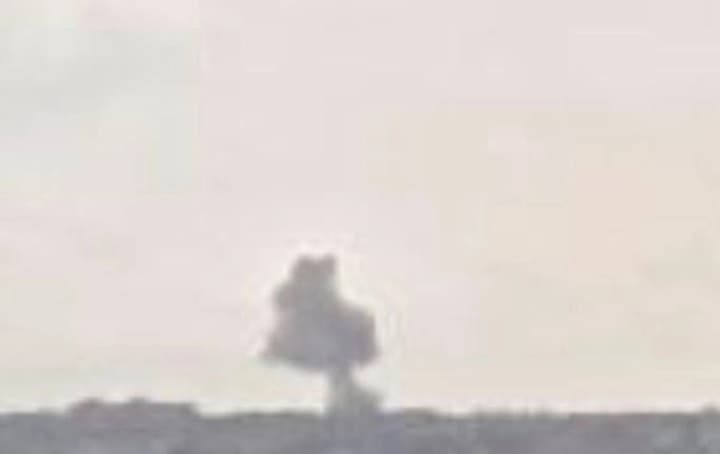 u-dnipri-prolunav-vybukh-ta-pidniavsia-stovp-dymu-okupanty-ymovirno-atakuvaly-kabom