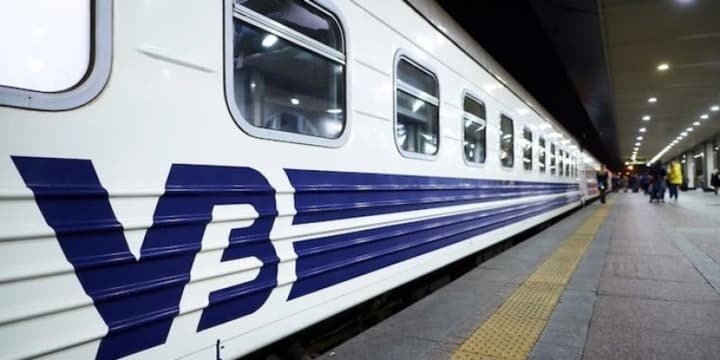 poizdy-do-sum-prybudut-pislia-pochatku-komendantskoi-hodyny-pasazhyram-orhanizuiut-rozvezennia