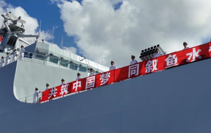 kytaiski-viiskovi-korabli-prybuly-do-kambodzhi-na-tli-prykordonnoho-konfliktu