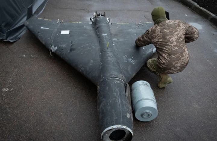 pivdenna-afryka-rozsliduie-yak-yikhnie-tsyvilne-obladnannia-potrapylo-do-bpla-smertnykiv-rf