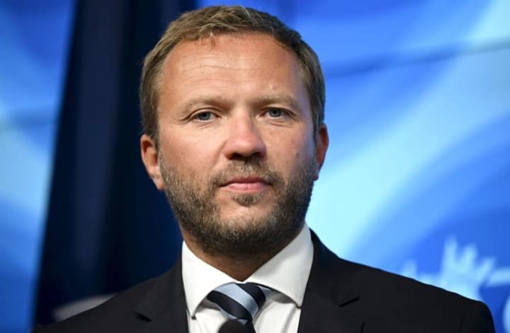 predstavnyk-mzs-estonii-prorokuie-novyi-sabotazh-z-boku-rf-ta-zaklykaie-yevropu-do-zghurtuvannia-u-vidnosynakh-z-knr