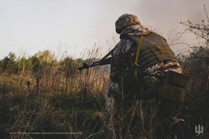 vsu-otbili-77-atak-rossiyan-12-oktyabrya-svodka-genshtaba