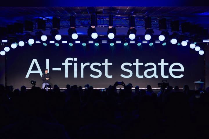 shtuchnyi-intelekt-u-dii-ta-tsyfrovi-servisy-dlia-ukraintsiv-holovni-anonsy-na-it-arena-2025-za-pidtrymky-favbet-tech