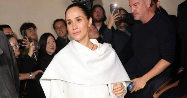 megan-markl-sama-priglasila-sebya-na-nedelyu-modi-v-parizhe