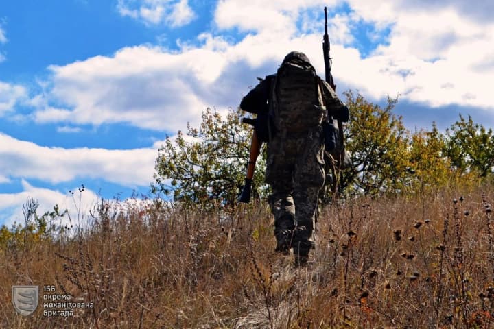 na-fronti-vidbulosia-166-boiovykh-zitknen-voroh-zastosuvav-maizhe-2000-droniv-henshtab