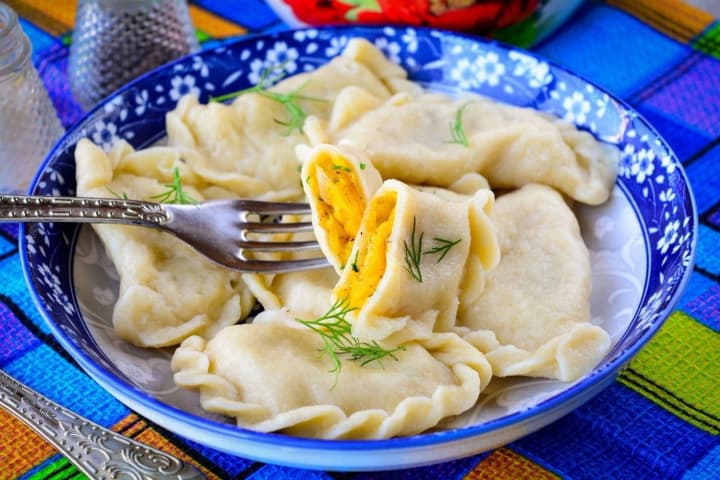 top-retseptiv-pozhyvnykh-i-neimovirno-smachnykh-varenykiv