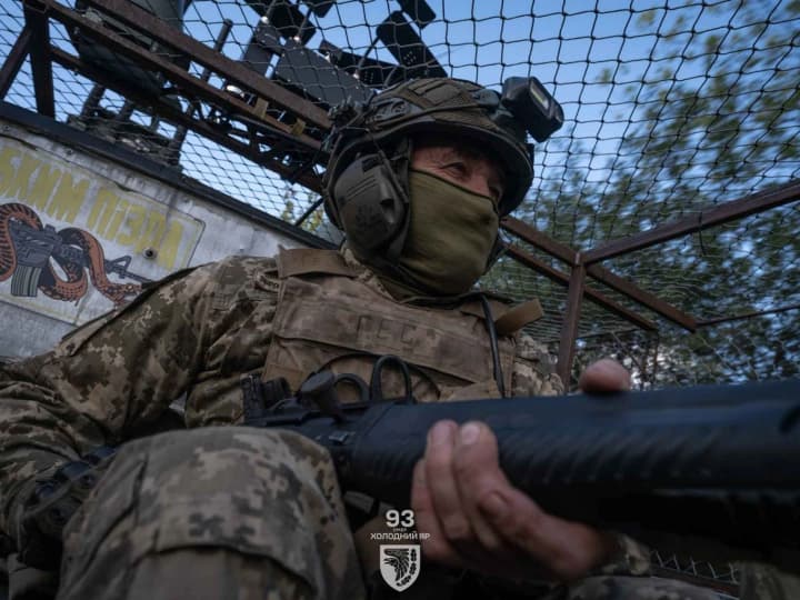 na-fronte-proizoshlo-154-boevikh-stolknoveniya-vrag-primenil-2211-dronov-kamikadze-genshtab