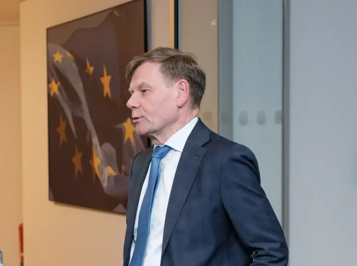 glava-mid-frg-budapesht-eto-yeshche-odna-popitka-zastavit-putina-serezno-peregovorit-s-ukrainoi