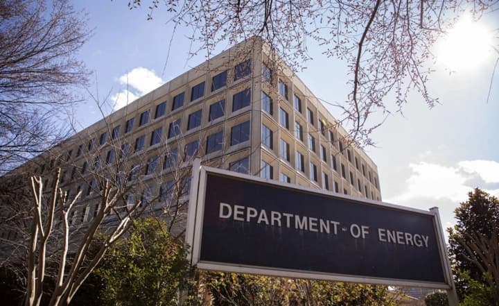 shatdaun-v-ssha-bolshinstvo-sotrudnikov-yadernoi-sluzhbi-otpravyat-v-vinuzhdennii-otpusk