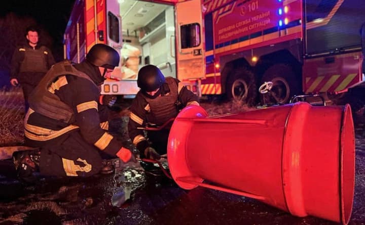 rossiiskie-kabi-povredili-po-menshei-mere-15-chastnikh-domov-v-kharkove-yest-postradavshie