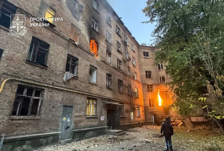 russian-attack-on-kyiv-kills-a-couple-21-injured-including-5-children-new-footage-of-the-aftermath