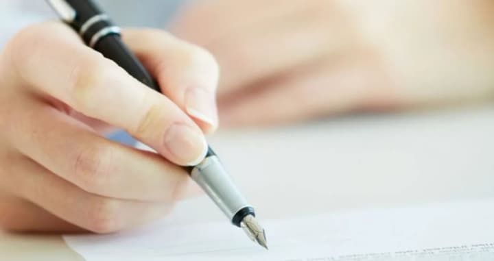 kabmin-zbilshyv-do-dvokh-raziv-povtornu-zdachu-kvalifikatsiinoho-ispytu-dlia-medykiv