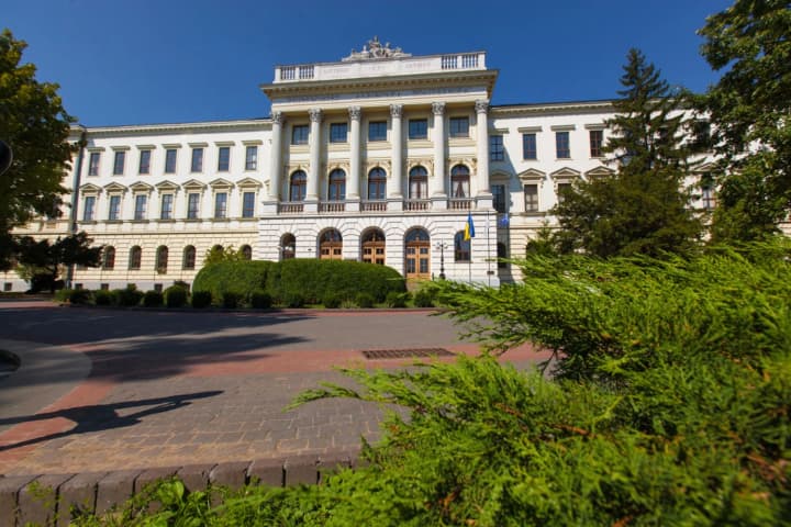 the-leader-among-higher-education-institutions-by-the-number-of-state-funded-students-has-been-named