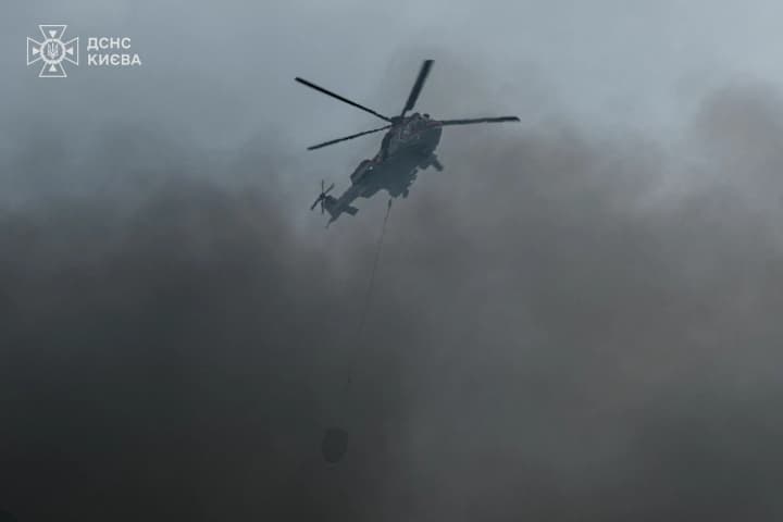 in-kyiv-after-russias-night-ballistic-missile-attack-a-helicopter-was-deployed-new-footage-of-the-aftermath