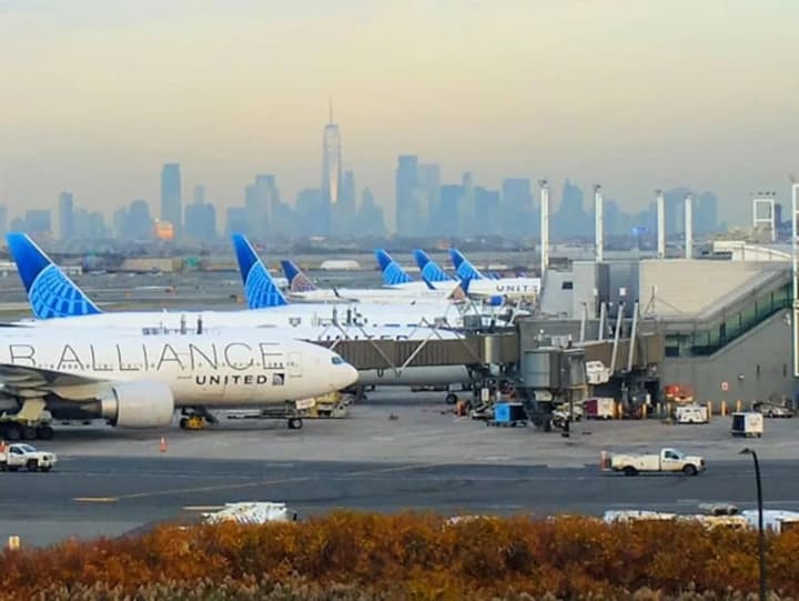 aviakolaps-u-ssha-ponad-1600-reisiv-zatrymano-cherez-uriadovyi-shatdaun-shcho-tryvaie-vzhe-27-dniv