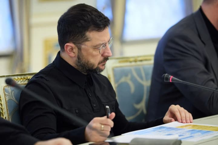 zelenskyi-doruchyv-zabezpechyty-100percent-finansuvannia-importu-hazu-70percent-vzhe-ye