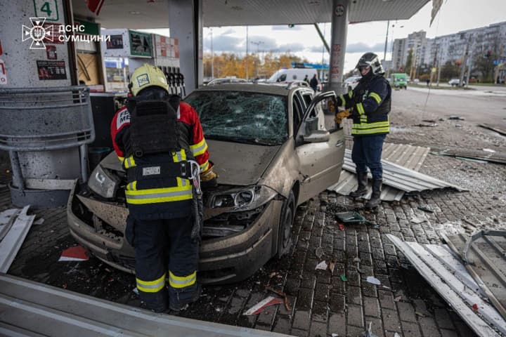 voiska-rf-atakovali-grazhdanskuyu-infrastrukturu-v-sumakh-postradali-4-cheloveka