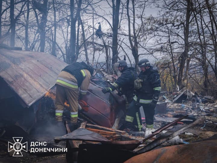 slavyansk-obstrelyali-dvumya-raketami-iz-smerchei-chislo-zhertv-vozroslo-do-trekh