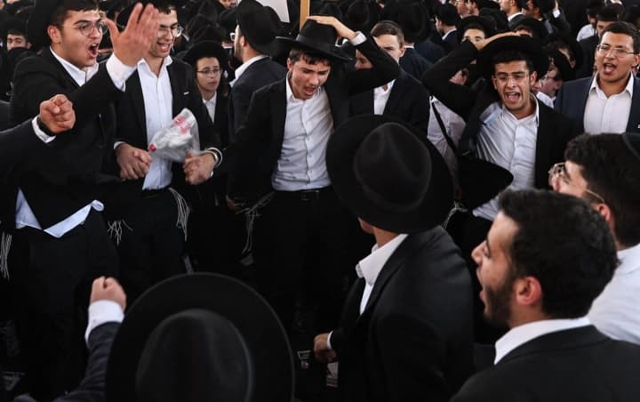 thousands-of-ultra-orthodox-jews-blocked-jerusalem-over-military-conscription-law