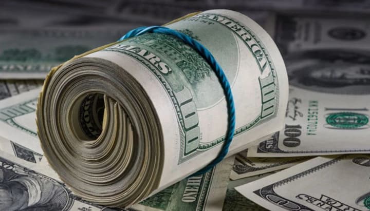 dollar-hits-three-month-high-amid-market-uncertainty