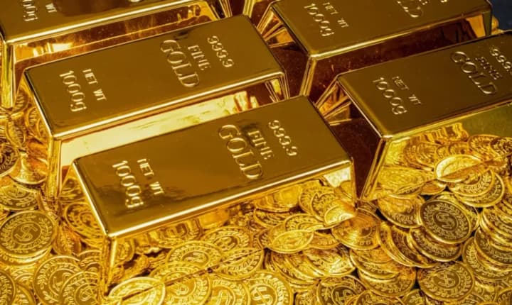 tsina-na-zoloto-kolyvaietsia-bilia-dollar4000-na-foni-torhovelnoho-peremyria-ssha-ta-kytaiu-vloomberg