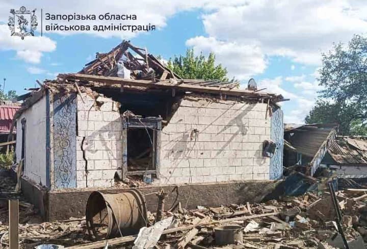 russians-launched-over-670-strikes-on-zaporizhzhia-region-in-24-hours-3-killed-and-29-wounded-ova