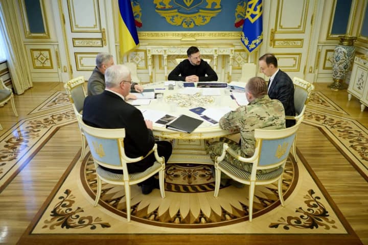 zelenskyy-approved-directions-for-sanctions-work-against-russia-key-points-named