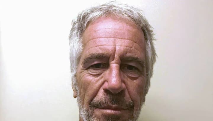 delo-epshteina-finansist-nachal-voinu-protiv-prokurorov-skrivaya-masshtabnoe-otmivanie-deneg