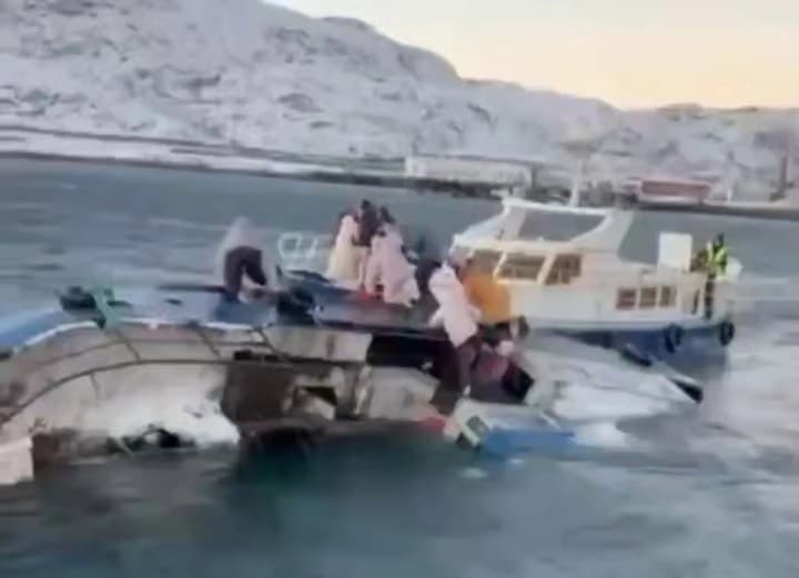 u-rf-zatonuv-choven-iz-turystamy-pid-chas-turu-do-kytiv