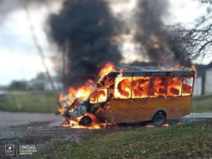 russian-drones-attacked-a-car-and-a-minivan-in-sumy-region-there-is-an-injured-person