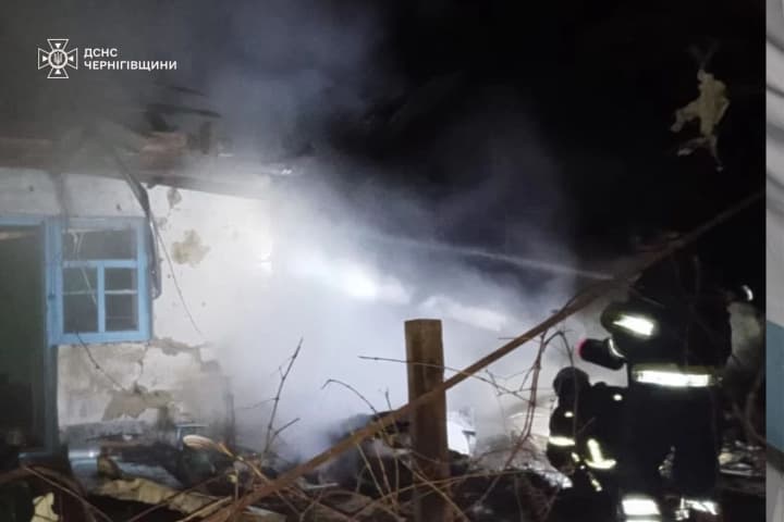 russians-attacked-novhorod-siverskyi-with-drones-three-people-injured