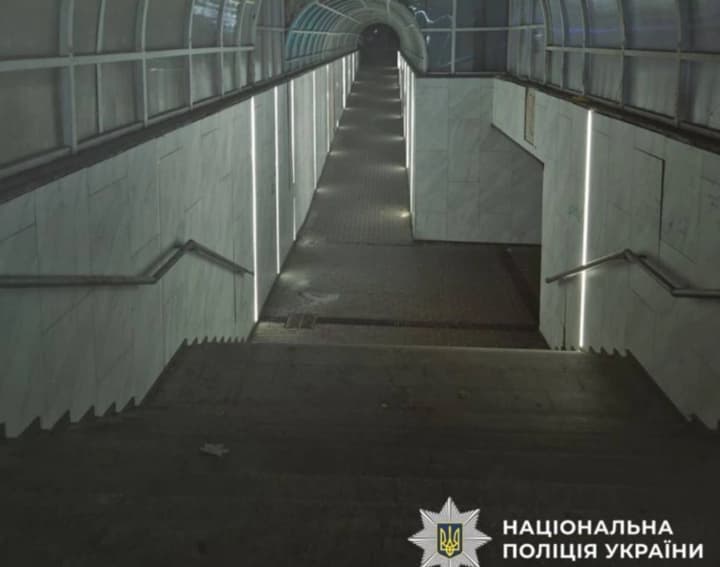 na-kyivshchyni-molodyk-striliav-z-pistoleta-ta-pobyv-perekhozhoho-yoho-zatrymala-politsiia