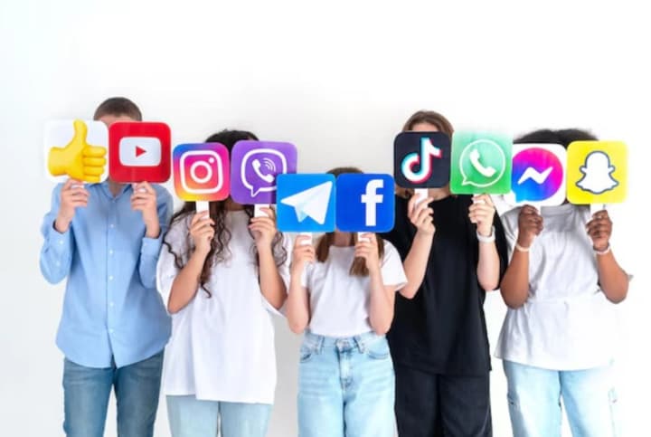 gigantov-sotssetei-budut-sudit-po-obvineniyam-v-sozdanii-zavisimosti-sredi-molodezhi-bloomberg