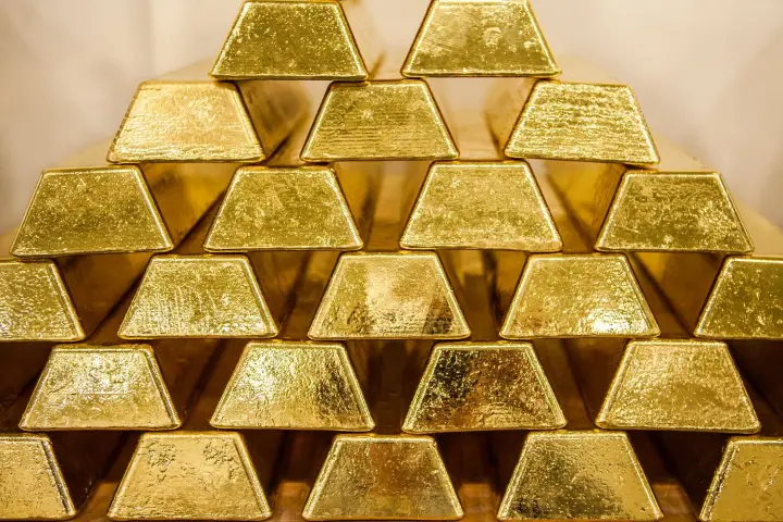 gold-prices-stabilized-amid-weak-us-employment-data-and-fed-comments