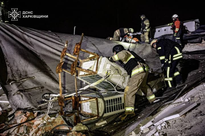 ukraina-likviduie-naslidky-masovanoi-ataky-rf-yaka-sytuatsiia-na-poltavshchyni-kyivshchyni-ta-kharkivshchyni