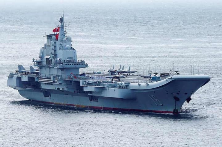 kytai-proviv-viiskovi-navchannia-u-spirnykh-vodakh-pivdennokytaiskoho-moria-imituiuchy-ataku-protyvnyka