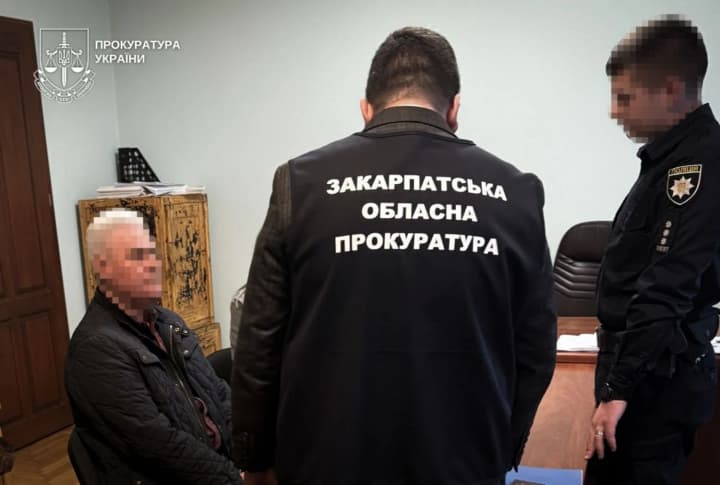 na-zakarpate-chinovniki-provernuli-mnogomillionnie-makhinatsii-na-remonte-ukritiya-i-sportzala-detali-skhemi