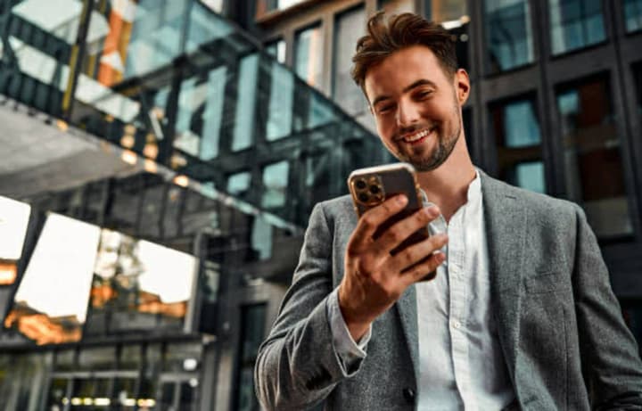 umnye-ynvestytsyy-pochemu-byznes-vse-chashche-vybyraet-bu-aifony