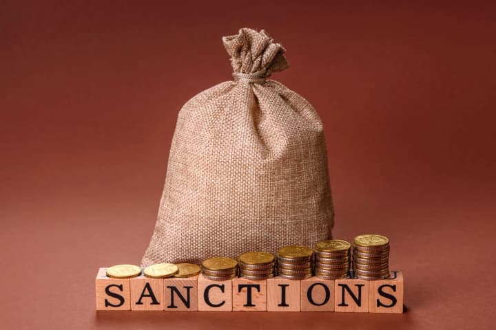 zelenskyys-advisor-clarified-sanctions-against-mindich-and-tsukerman-all-main-types-of-blocking-measures-applied