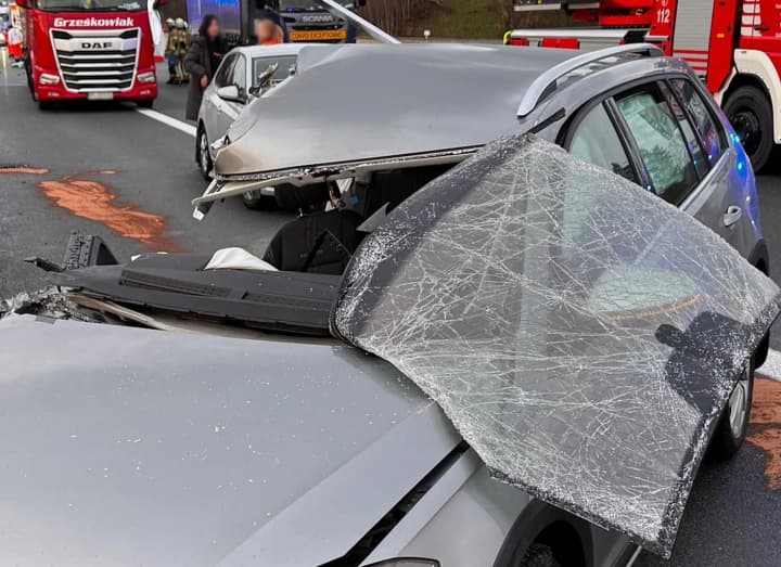 smertelni-avarii-v-yes-yaki-krainy-lidyruiut-za-kilkistiu-zahyblykh-ta-de-naibezpechnishi-dorohy