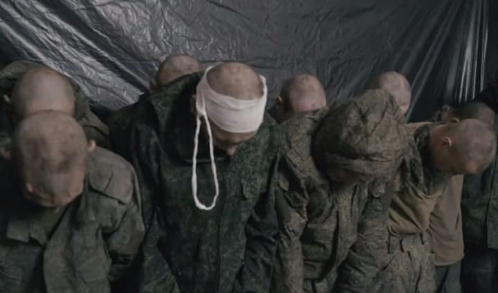 ukrainian-military-showed-the-capture-of-21-russian-occupiers-in-donetsk-region