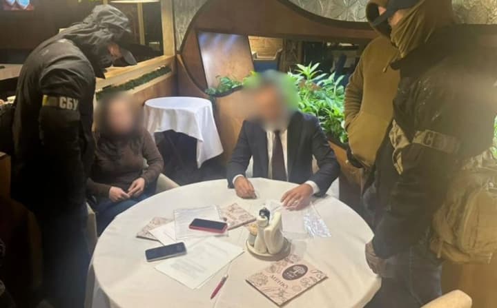 predlagal-za-160-tisyach-dollarov-prokhodnoe-mesto-v-verkhovnuyu-radu-v-kieve-zaderzhali-rukovoditelya-likvidirovannoi-partii